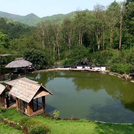 ตะวัน ริเวอร์ไซด์ Hotel แม่วาง ภายนอก รูปภาพ