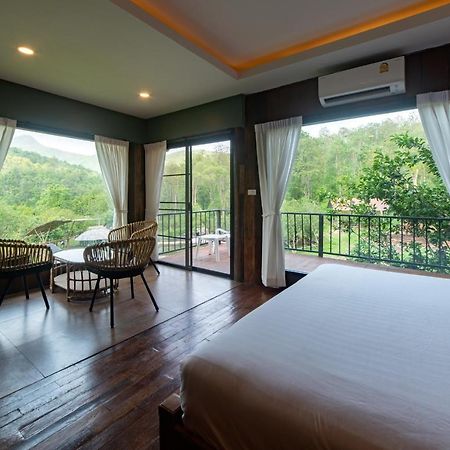 ตะวัน ริเวอร์ไซด์ Hotel แม่วาง ภายนอก รูปภาพ