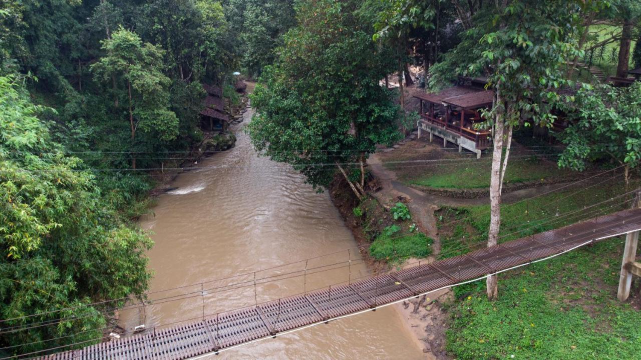 ตะวัน ริเวอร์ไซด์ Hotel แม่วาง ภายนอก รูปภาพ