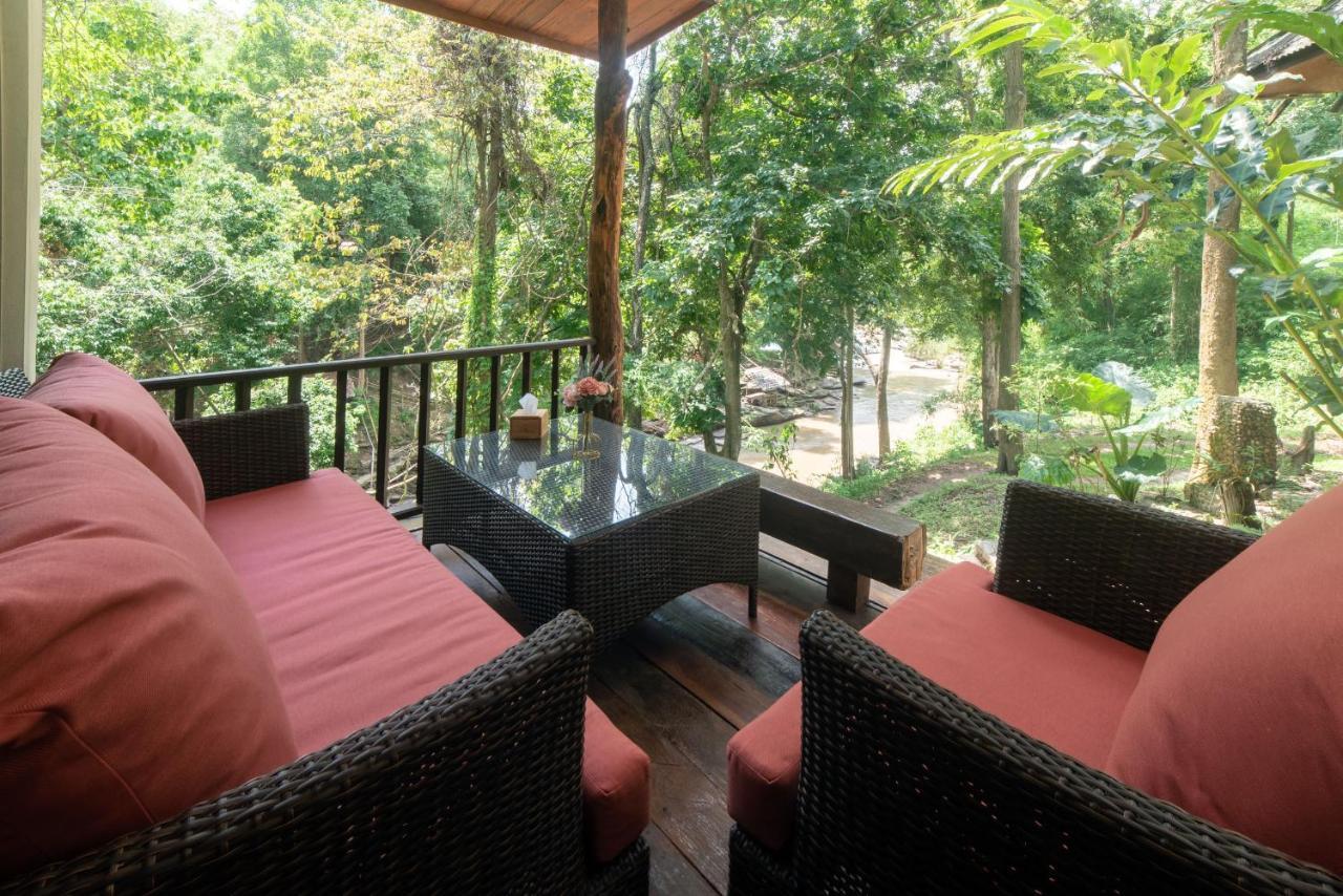 ตะวัน ริเวอร์ไซด์ Hotel แม่วาง ภายนอก รูปภาพ