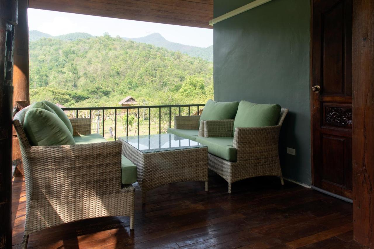 ตะวัน ริเวอร์ไซด์ Hotel แม่วาง ภายนอก รูปภาพ